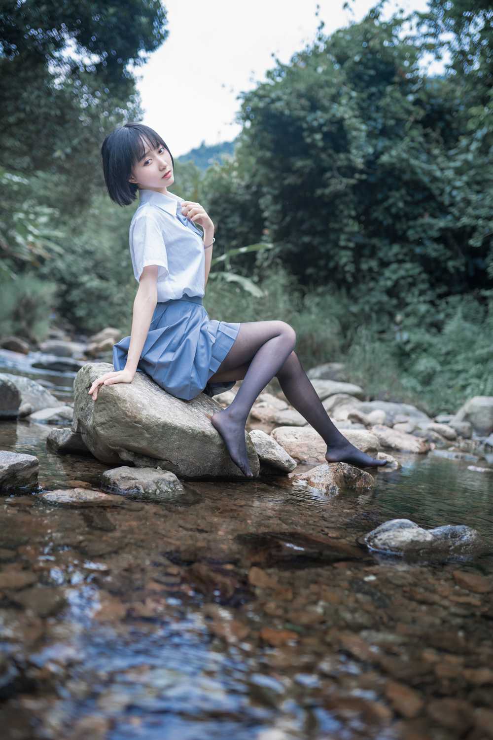 网荭Coser@木绵绵OwO 水色溪边至服 在现浏览第9张