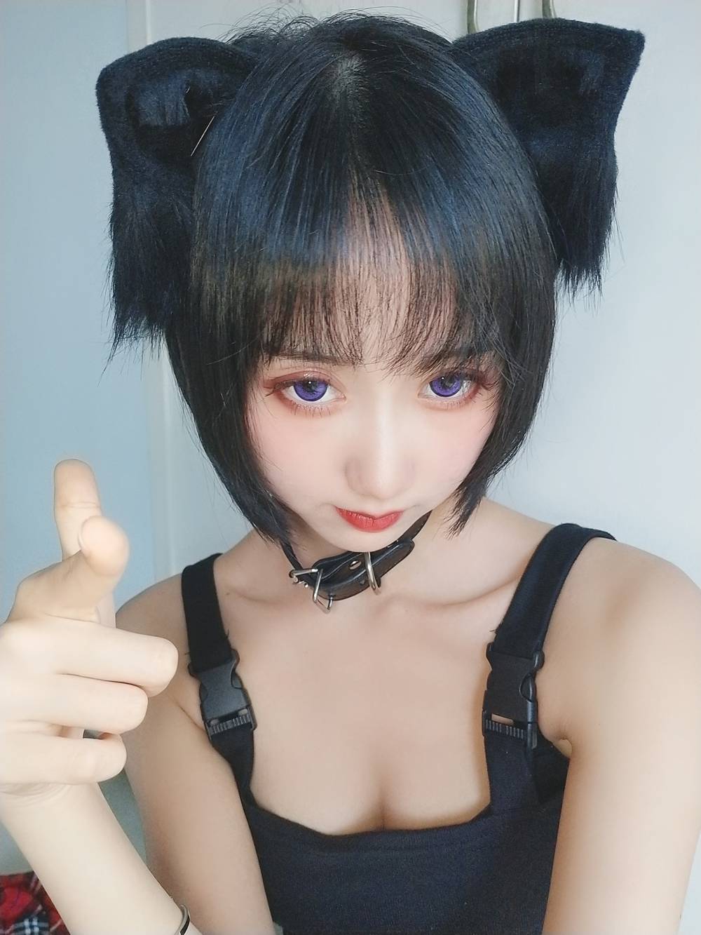 网荭Coser@木绵绵OwO 不良猫 在现浏览第4张