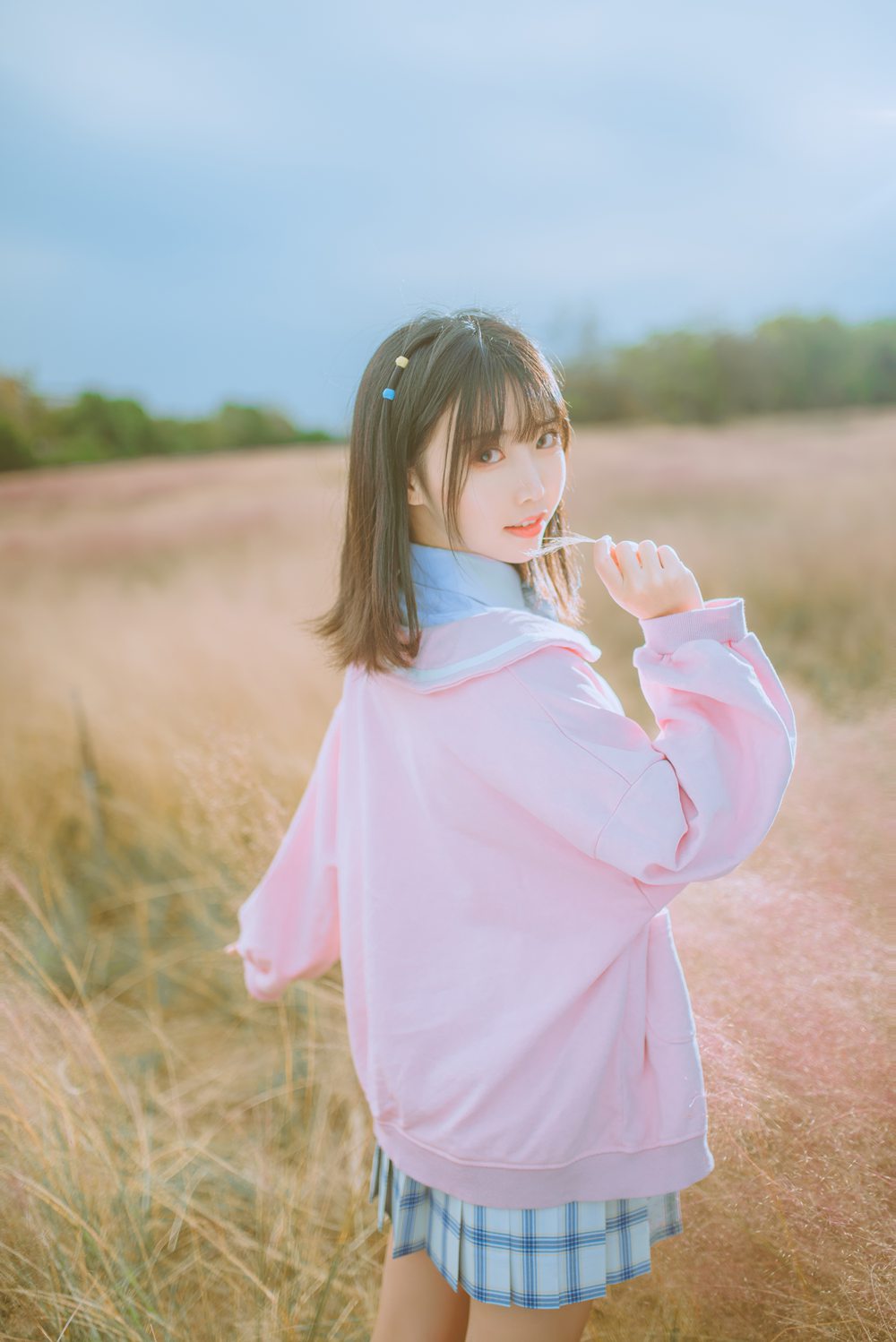 网荭Coser@面饼仙儿 粉黛草JK 在现浏览第1张