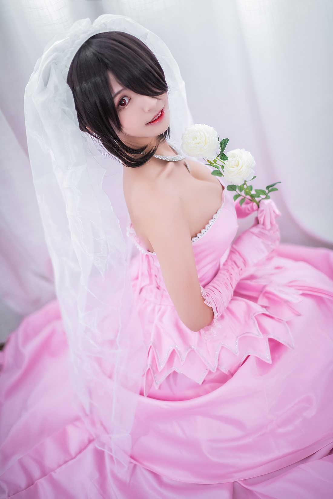 网荭Coser@鳗鱼霏儿 婚纱 在现浏览第1张