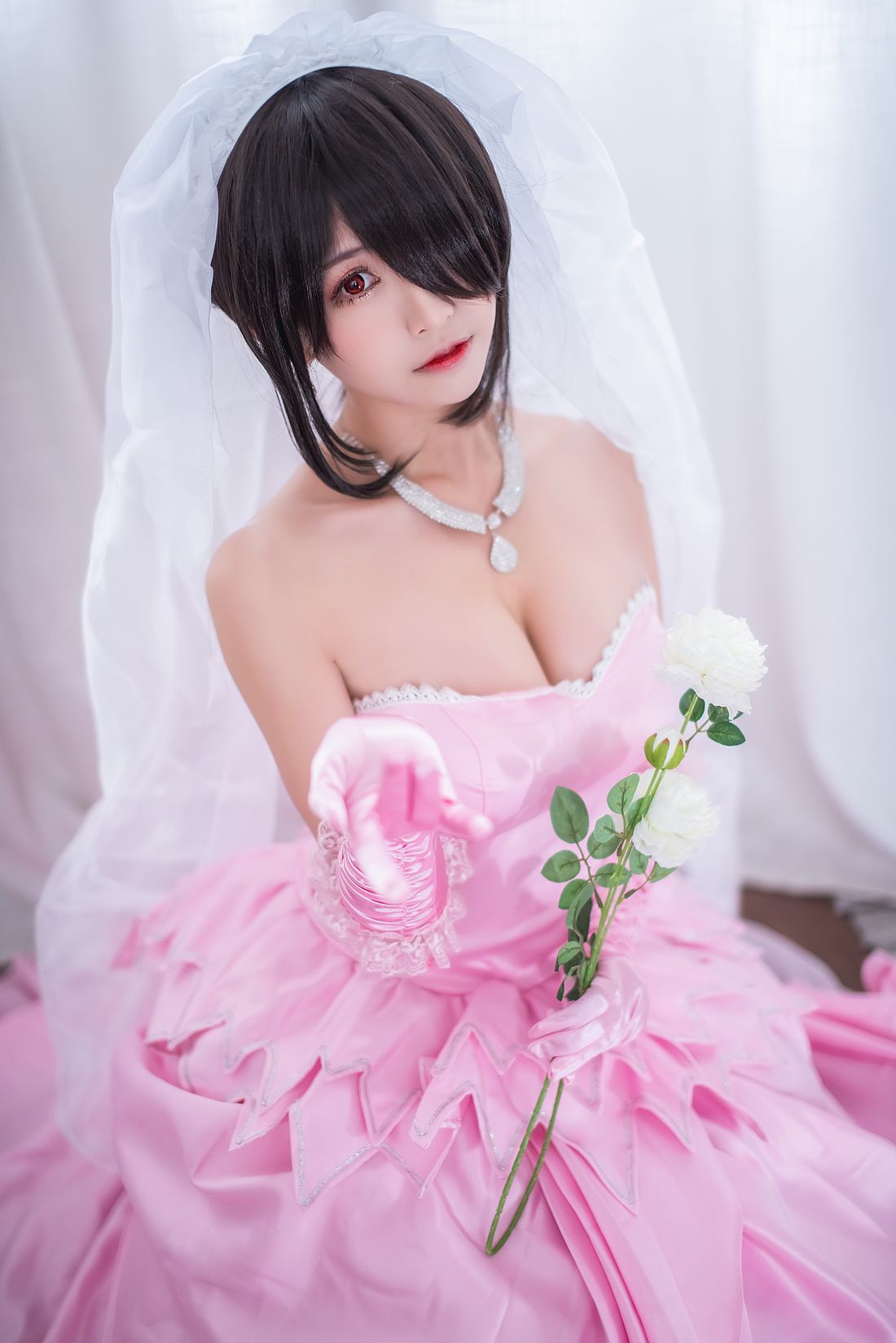 网荭Coser@鳗鱼霏儿 婚纱 在现浏览第1张