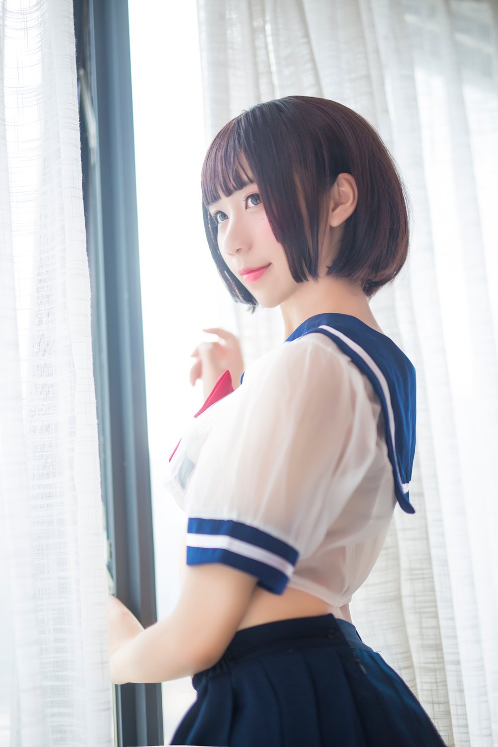 网荭Coser@九曲Jean JK透明至服 在现浏览第3张