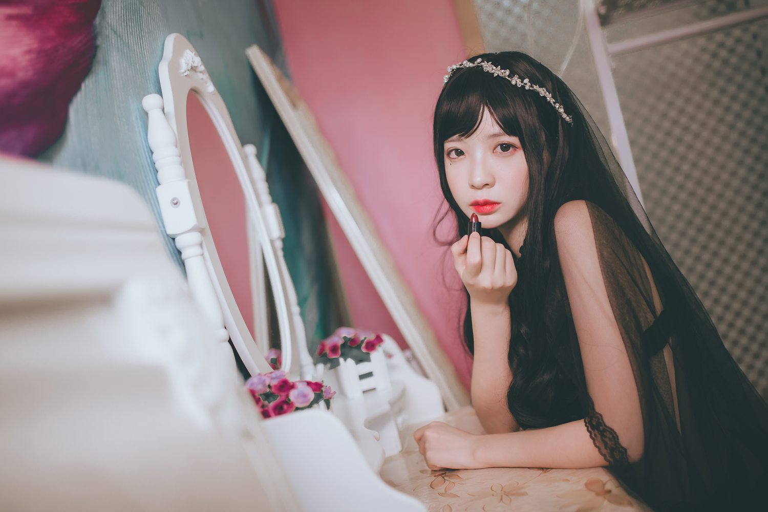 网荭Coser@疯猫ss 黑色小野猫 在现浏览第2张