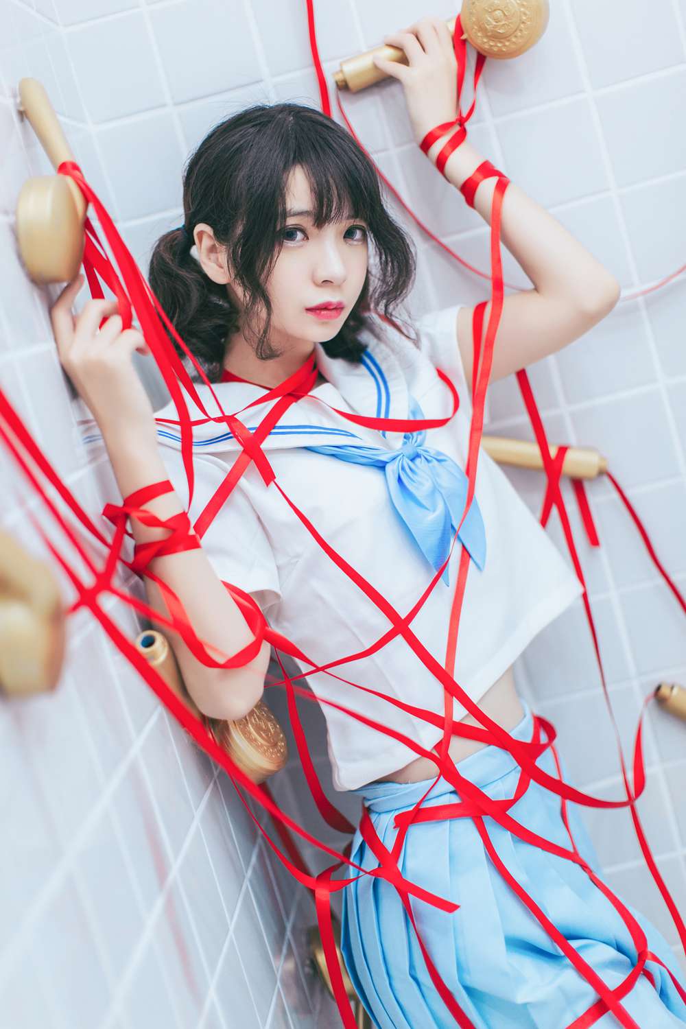 网荭Coser@疯猫ss 浴室JK 在现浏览第2张