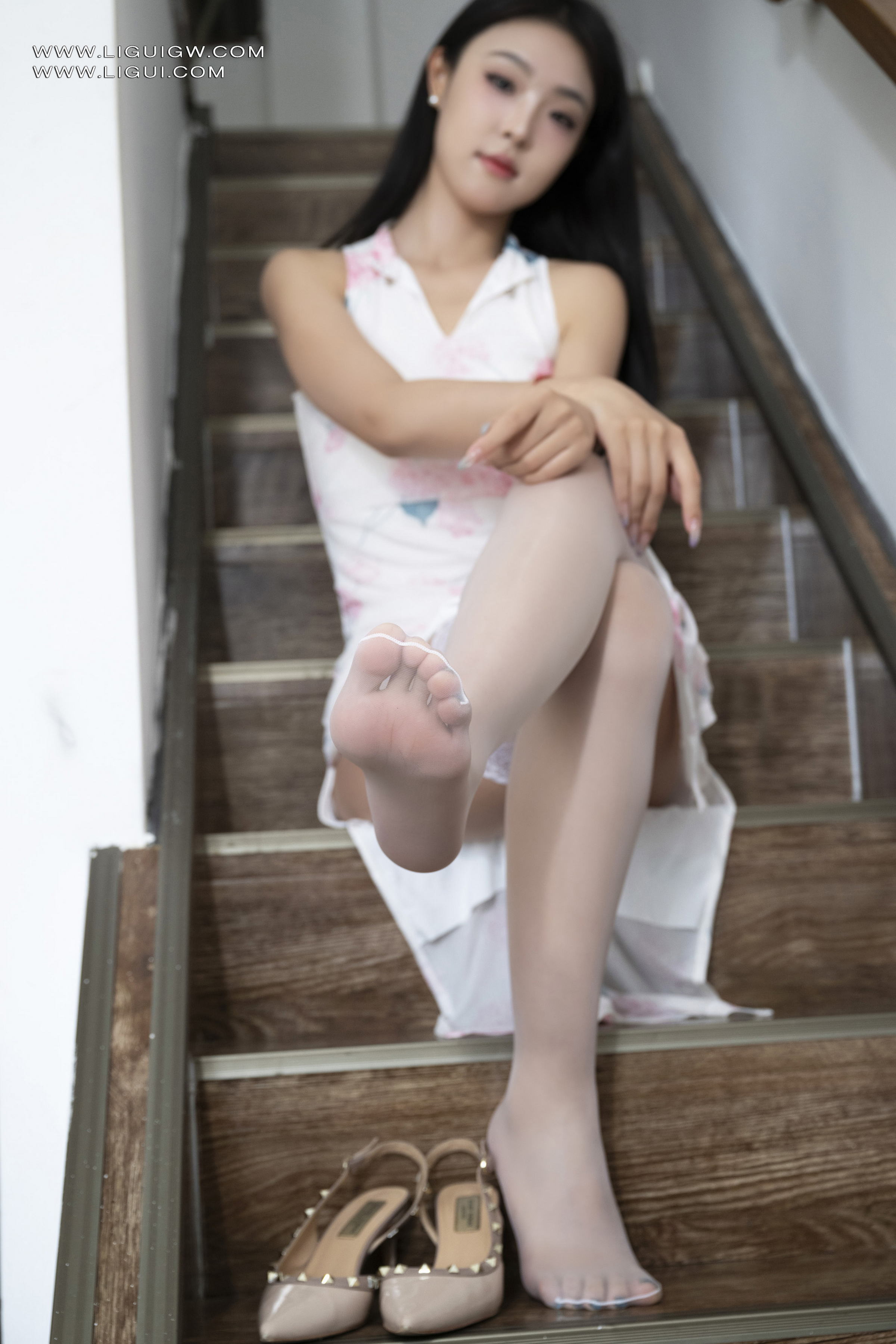 [Ligui丽柜] 2025.12.12 白丝缚腿 玉衣透肤 小萌第9张