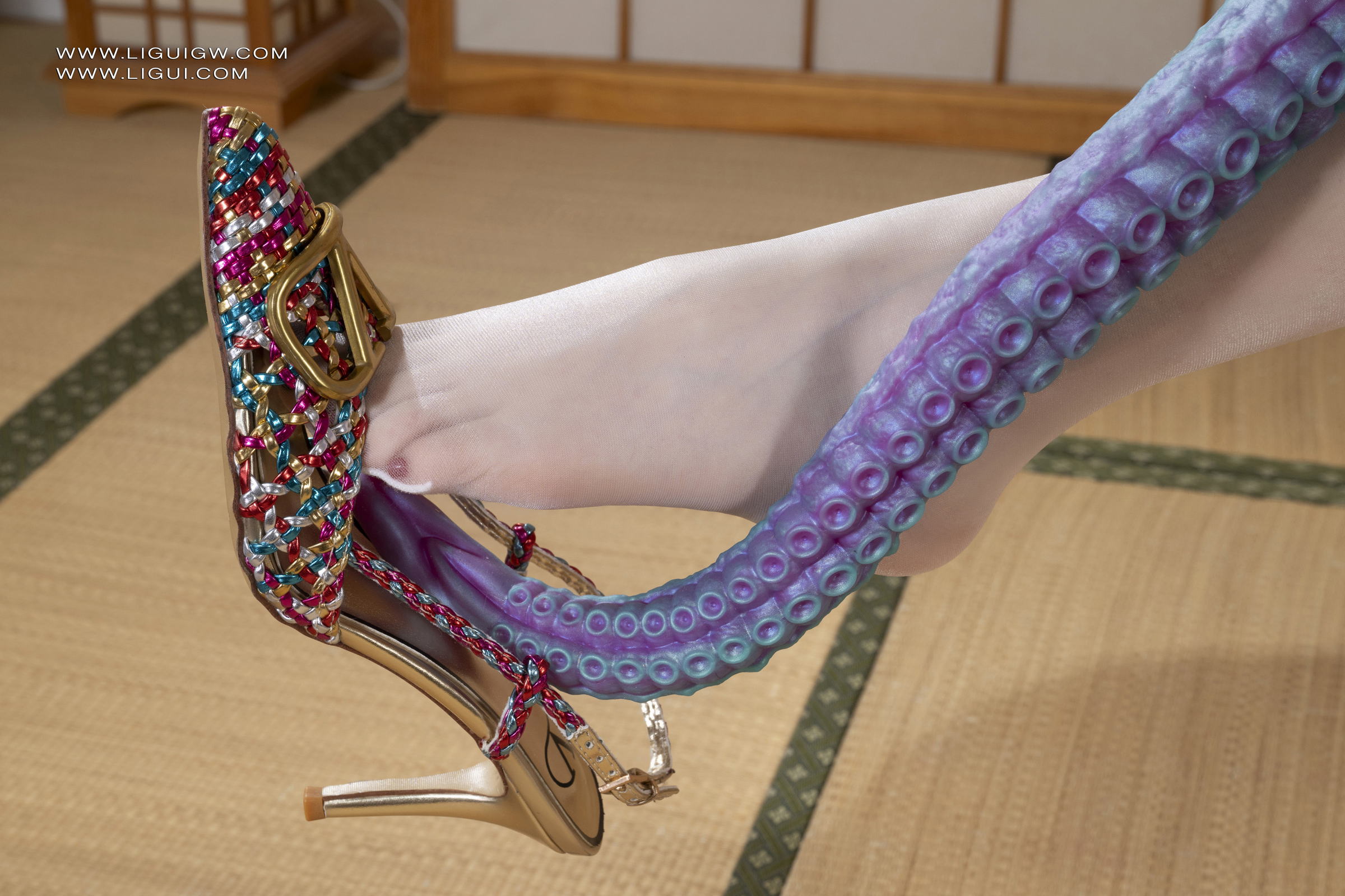 [Ligui丽柜] 2025.12.26《赤绒白丝戏章鱼》甜甜第5张